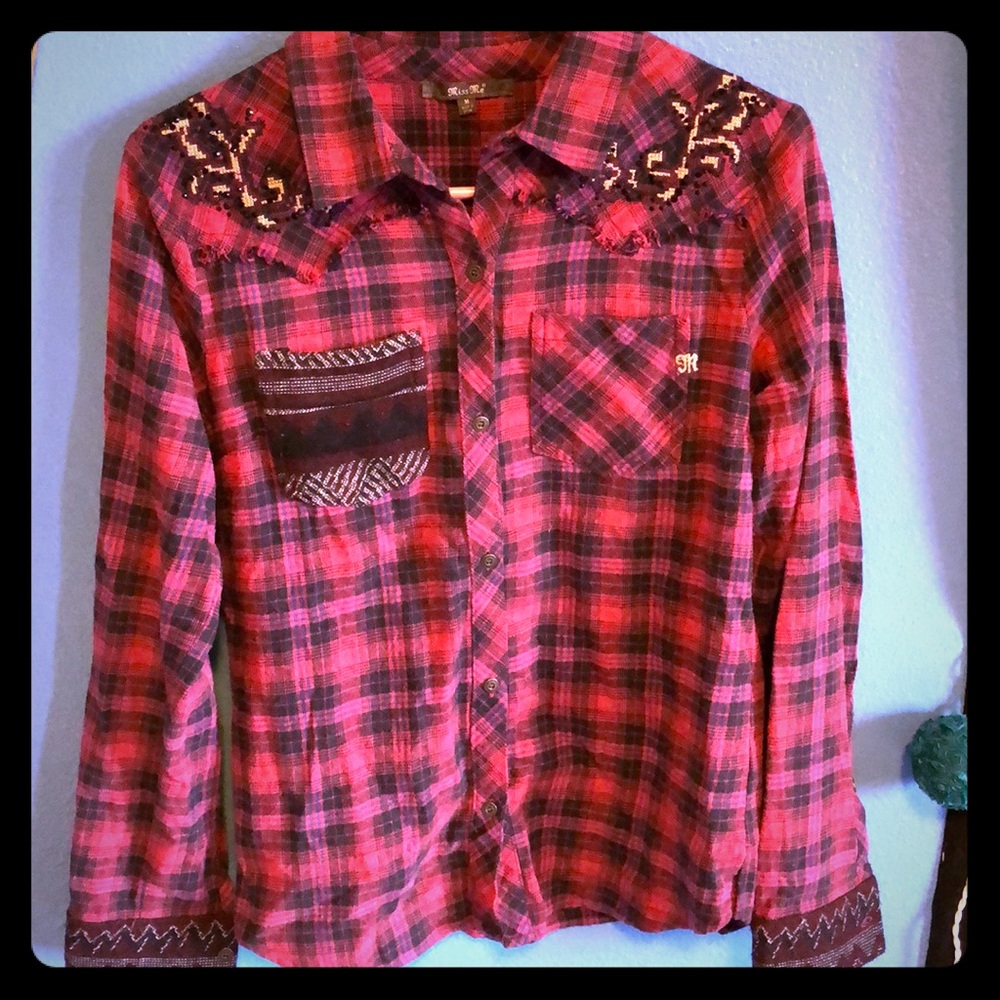 Country girl plaid longsleeve shirt.